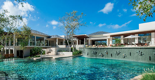 Fairmont Heritage Place presents a collection of masterfully designed residences and penthouses located amidst the lush greenery, lagoons and fairways of Mayakoba.