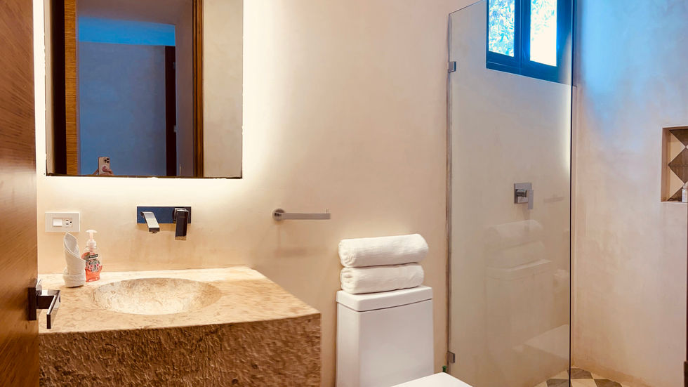 Great Deal! 2 bedroom penthouse located in the exclusive community of Aldea Zama. Its sold completely furnished & equipped. It has 3 beautiful terraces, one with a priva plunge pool.

__

¡Excelente oferta! Penthouse de 2 habitaciones ubicado en la exclusiva comunidad de Aldea Zama. Se vende completamente amueblado y equipado. Cuenta con 3 hermosas terrazas, una de ellas con una piscina privada tipo plunge.