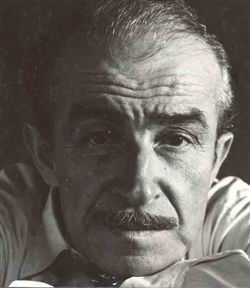 Orhan Kemal Emek Ödülü Sevin Okyay’a