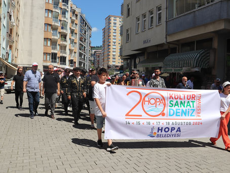 Hopa'da festival coşkusu sürüyor