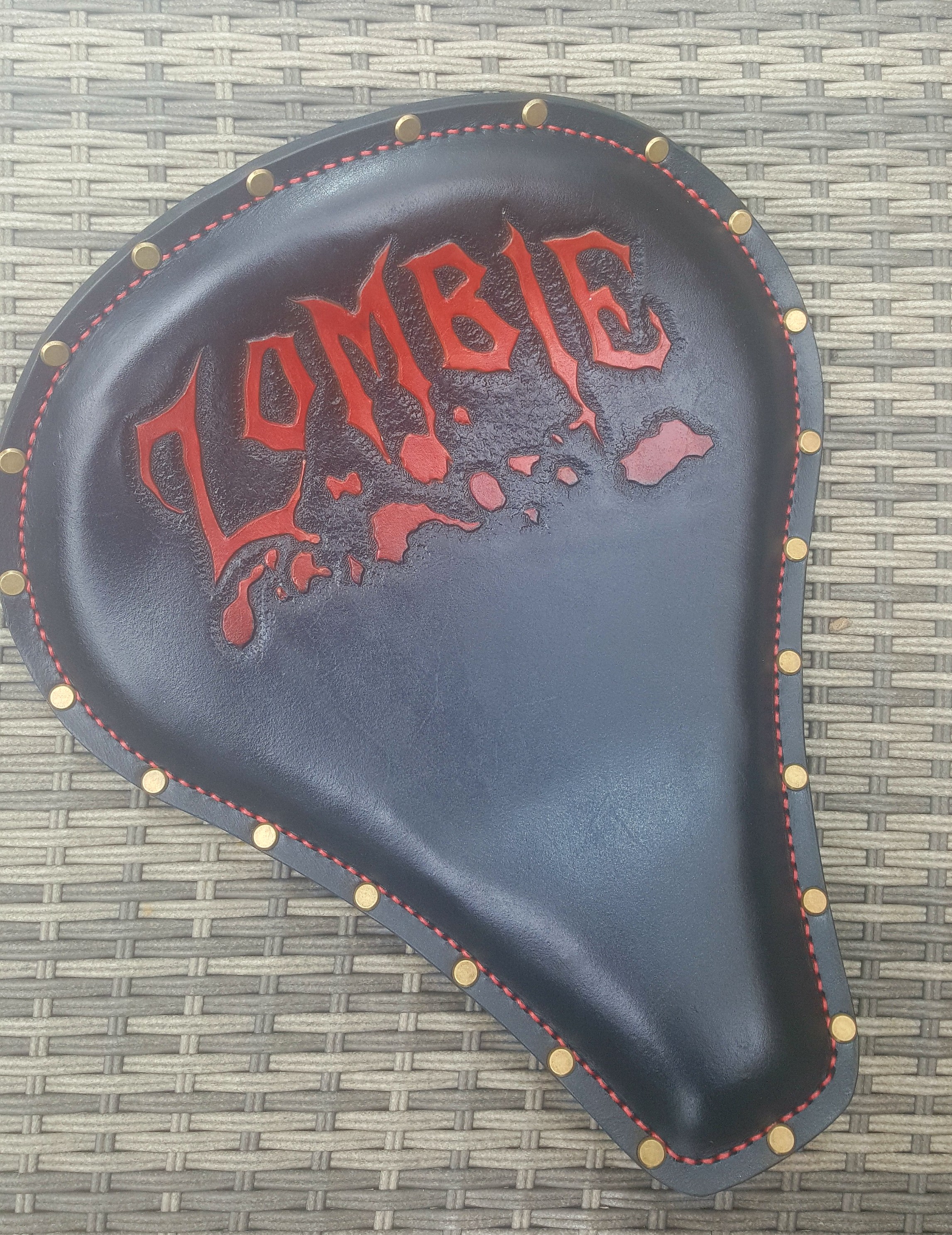 Zombi seat