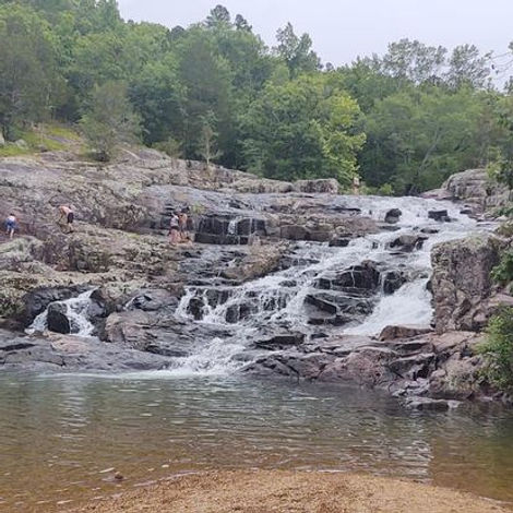 Big Hollow Retreat On Sinking Creek