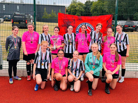 Penistone U16 Girls Play off in 7-a-side Final and bag themselves a new kit !