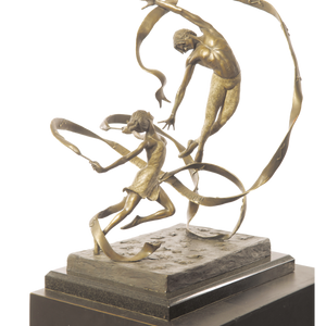 Ribbon Dancers bronze sculpture by Franco Castelluccio – two figures in motion with flowing ribbons inscribed with ‘Vincero!’, inspired by Puccini’s opera.