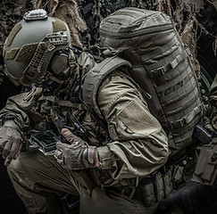 tasmanian-tiger-tt-base-pack-top-load-30.jpg