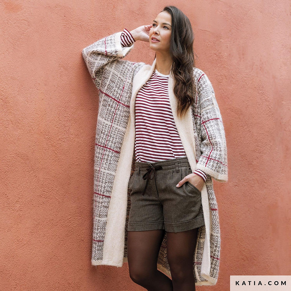 Miniaturbild: KATIA  Zeitschrift Stricken Häkeln Damen Essentials 107 | Herbst/Winter