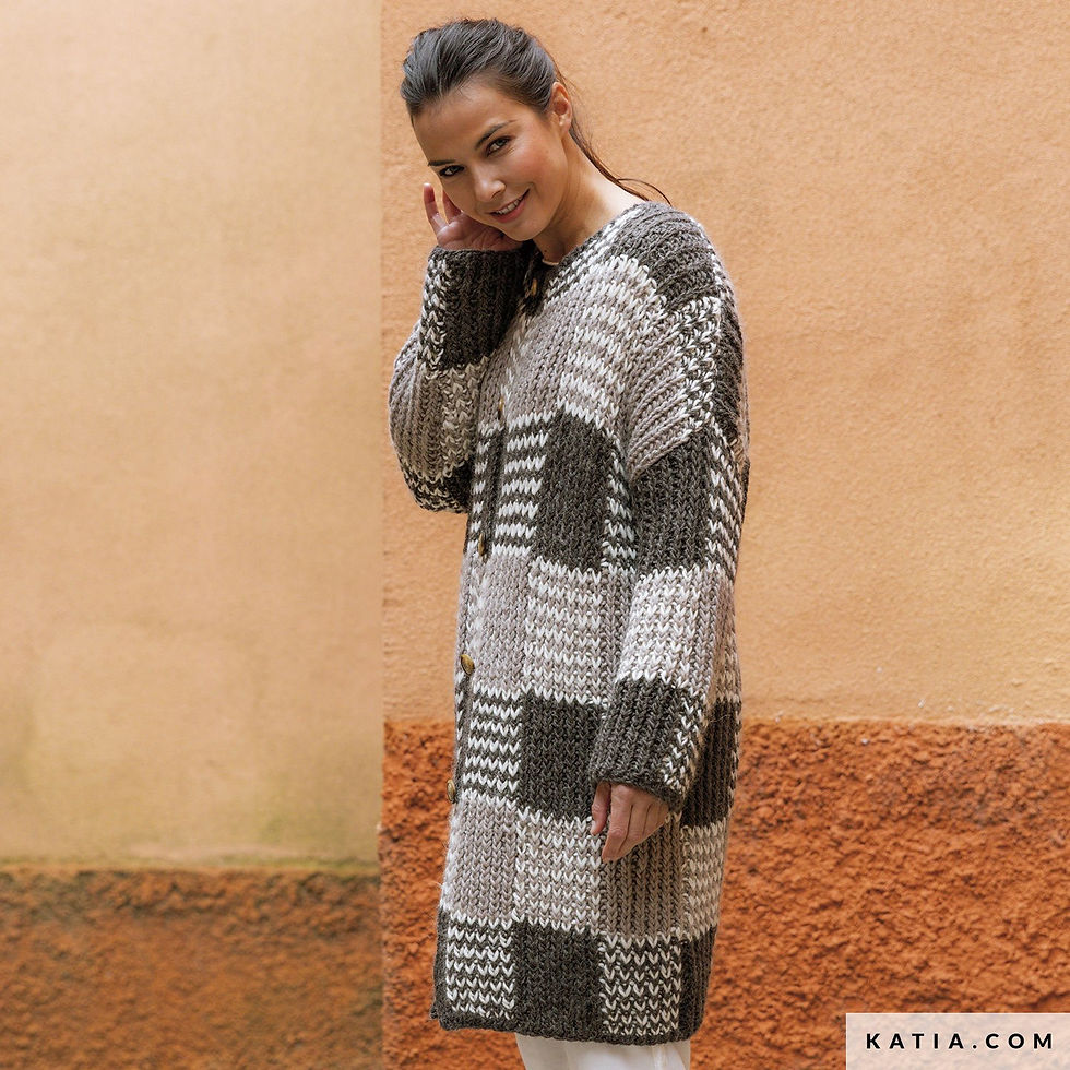 Miniaturbild: KATIA  Zeitschrift Stricken Häkeln Damen Essentials 107 | Herbst/Winter