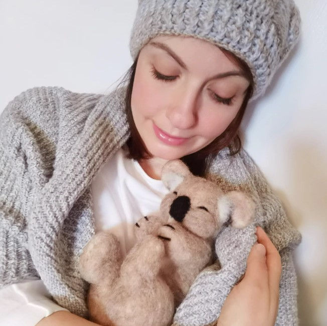 Miniaturbild: The Crafty Kit Company Sleepy Koala Nadelfilz-Bastelset | DIY Komplett-Set