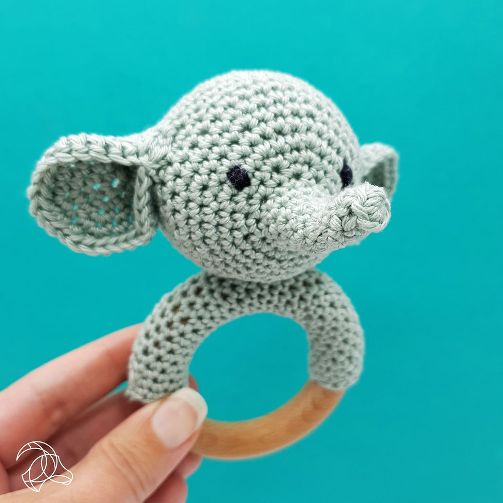 Miniaturbild: HardiCraft Rassel Elefant Babyrassel Häkelset | DIY Geschenkset