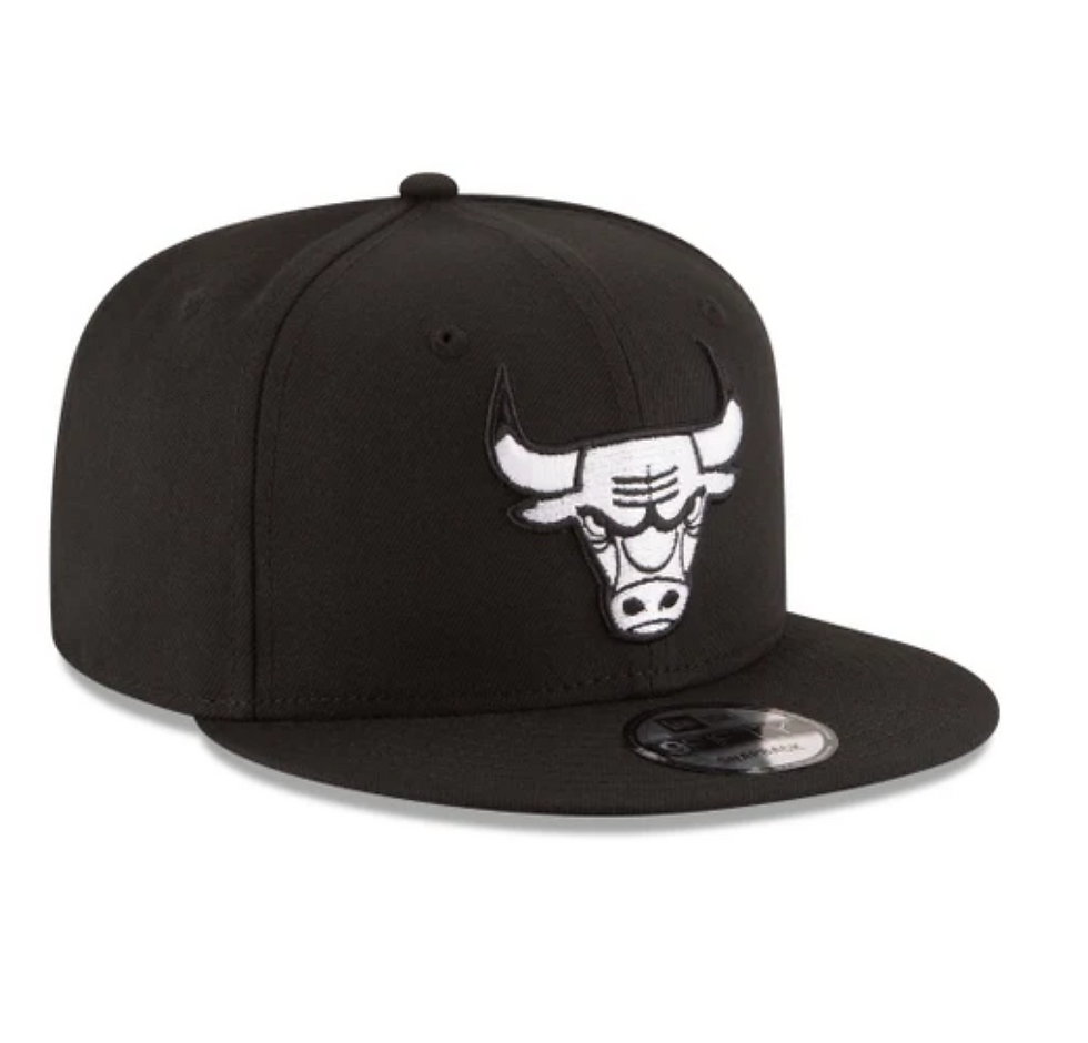 Bulls Black and White 9FIFTY Snapback