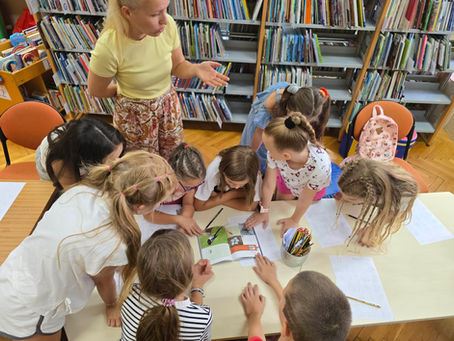 „Bajkovita knjižnica” u Gradskoj knjižnici i čitaonici Valpovo: priče, mašta i kreativneruke