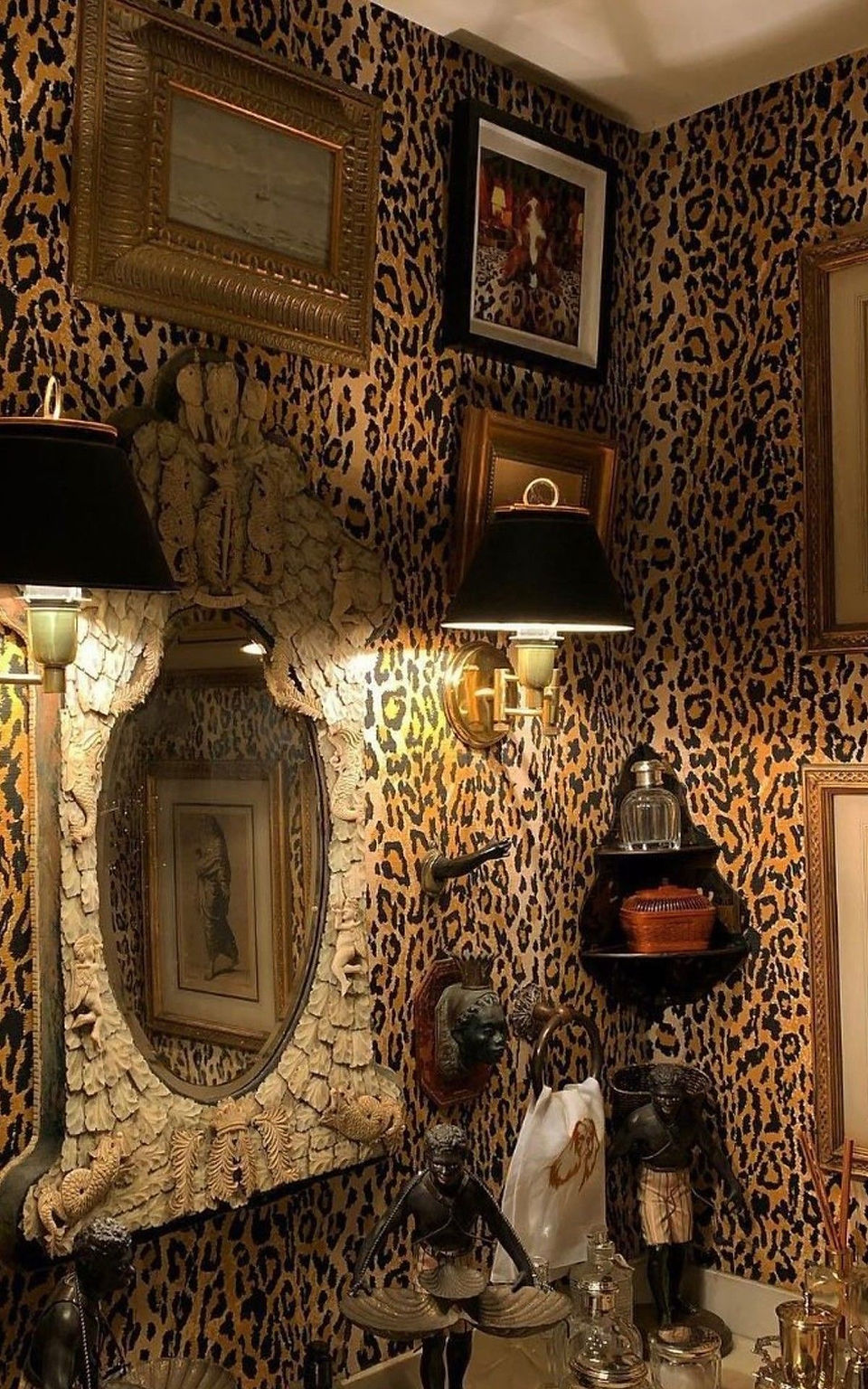 Wallpaper can be one of the most bold ways to enhance a space using animal print. 