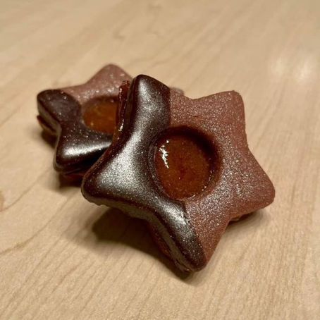 Biscuits chocolat et confiture