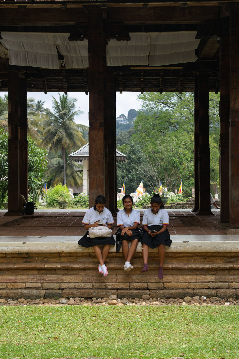 group of girls laughing in Kandy, Sri Lanka