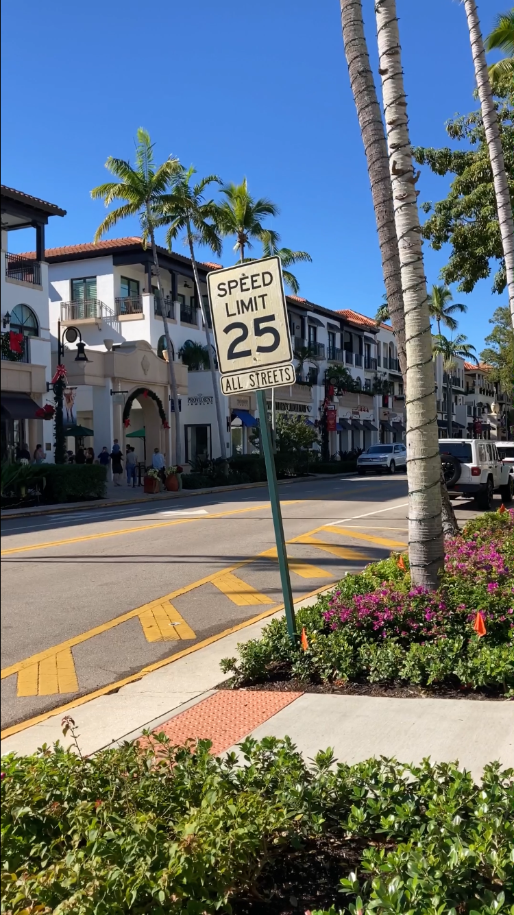 5th Avenue di Naples, Florida