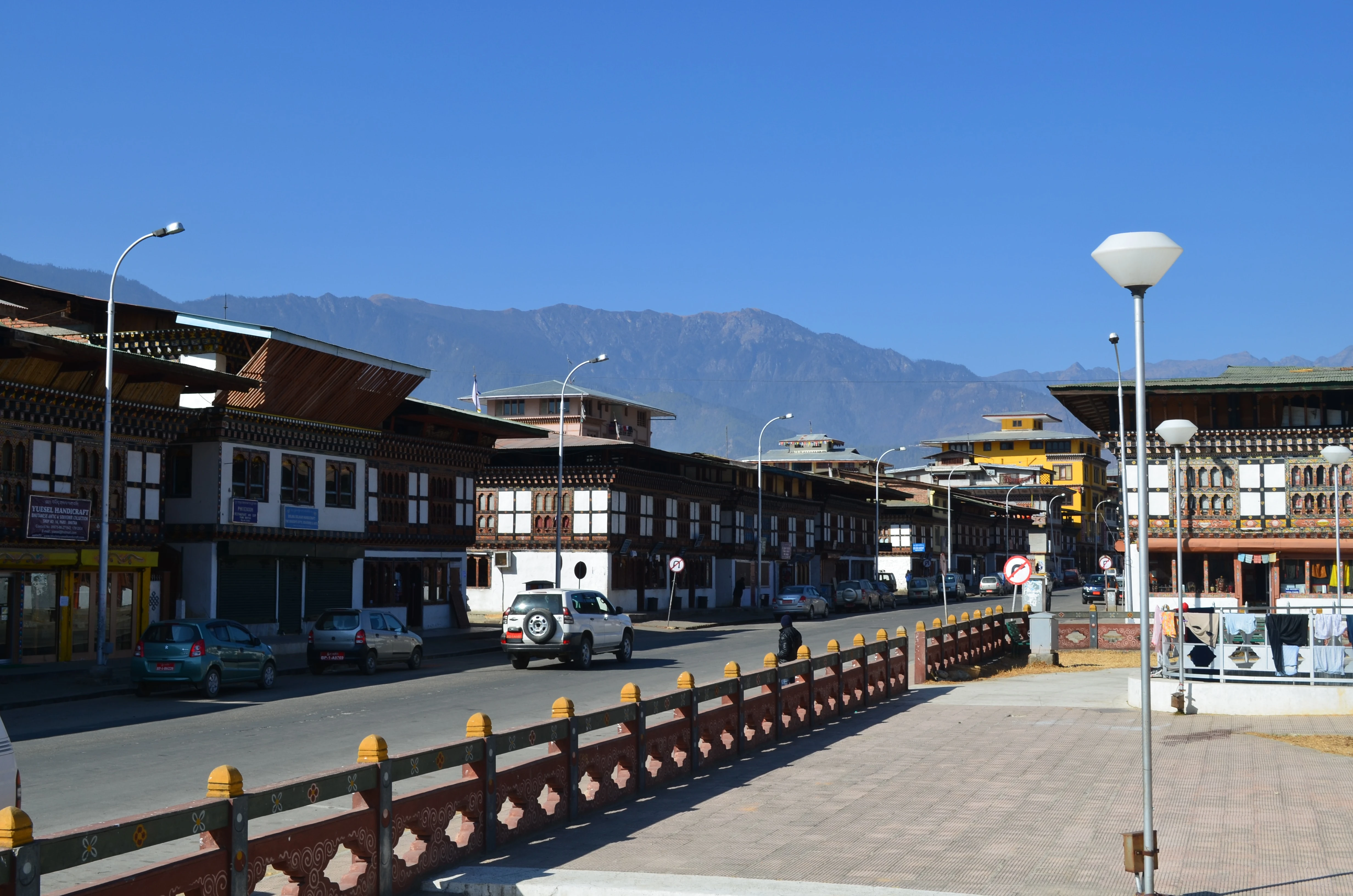 A quiet street at downtown Paro.