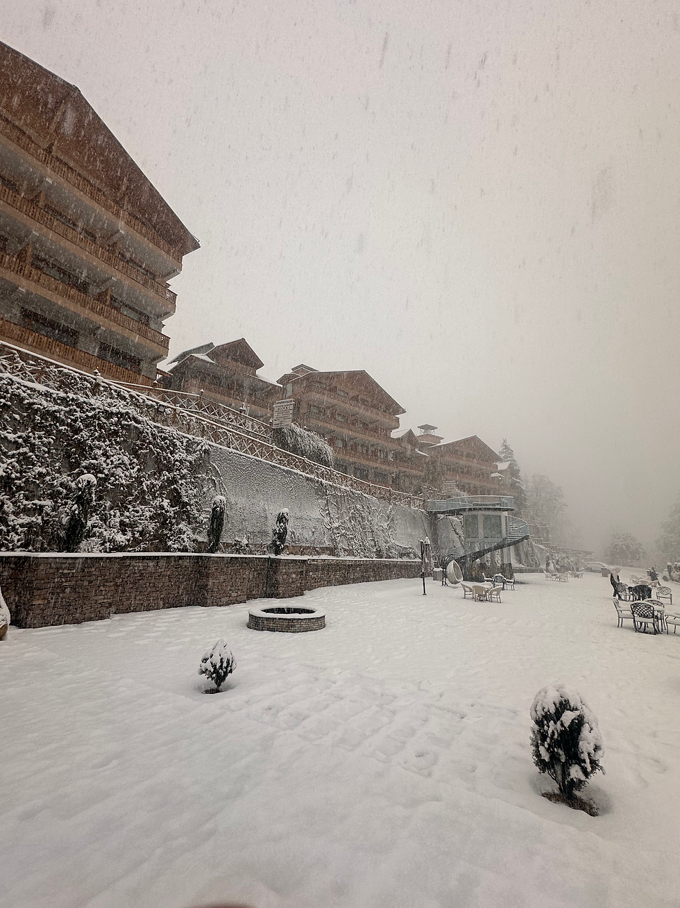 Best Luxury Resort in Manali for Family