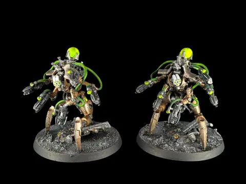 Hexmark Destroyer
armees xenos des necrons de warhammer 40k niveau tabletop+ dans le style eavy metal peint par pint of paint marseille