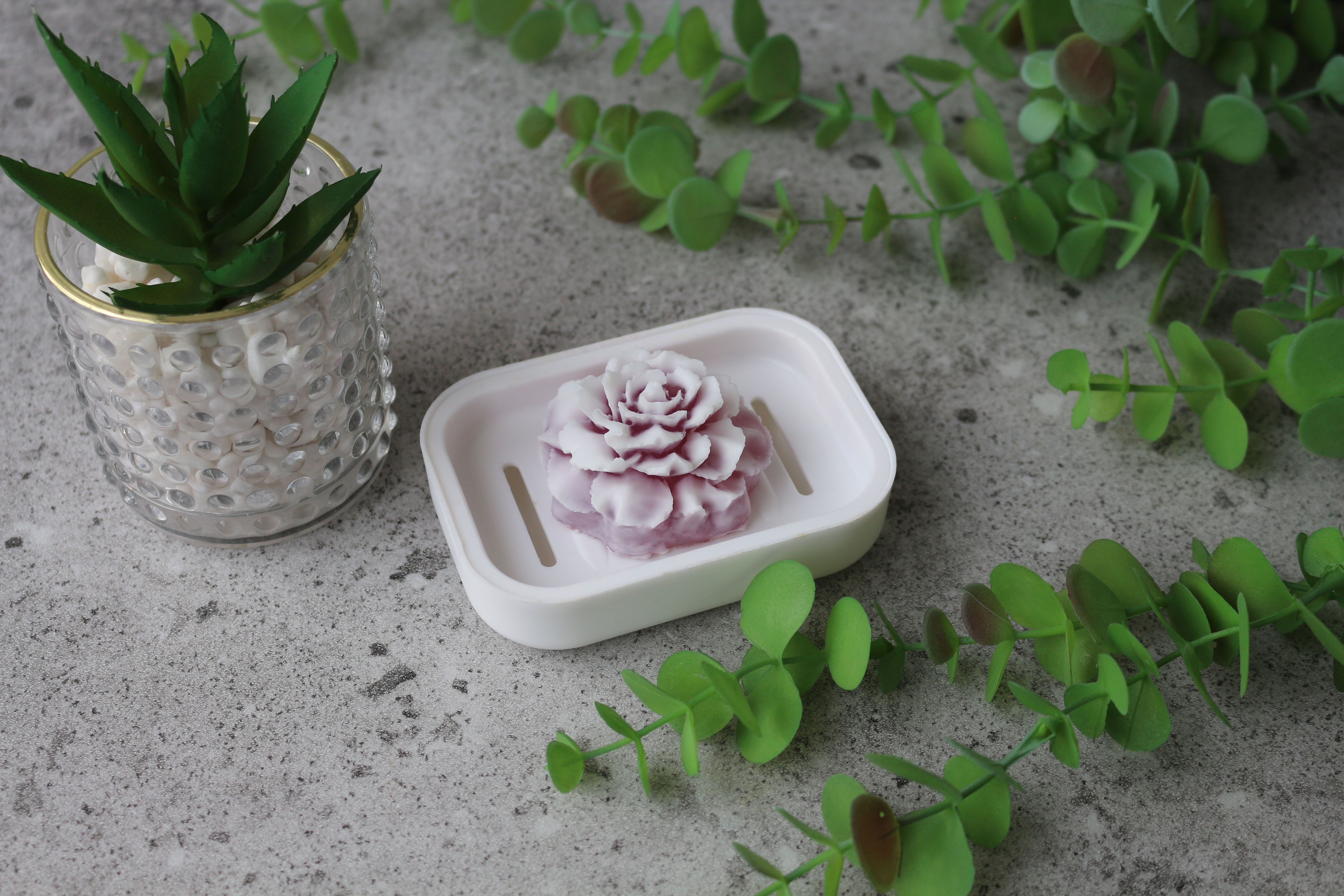 Rankų darbo muilas su ožkų pienu levandų kvapo