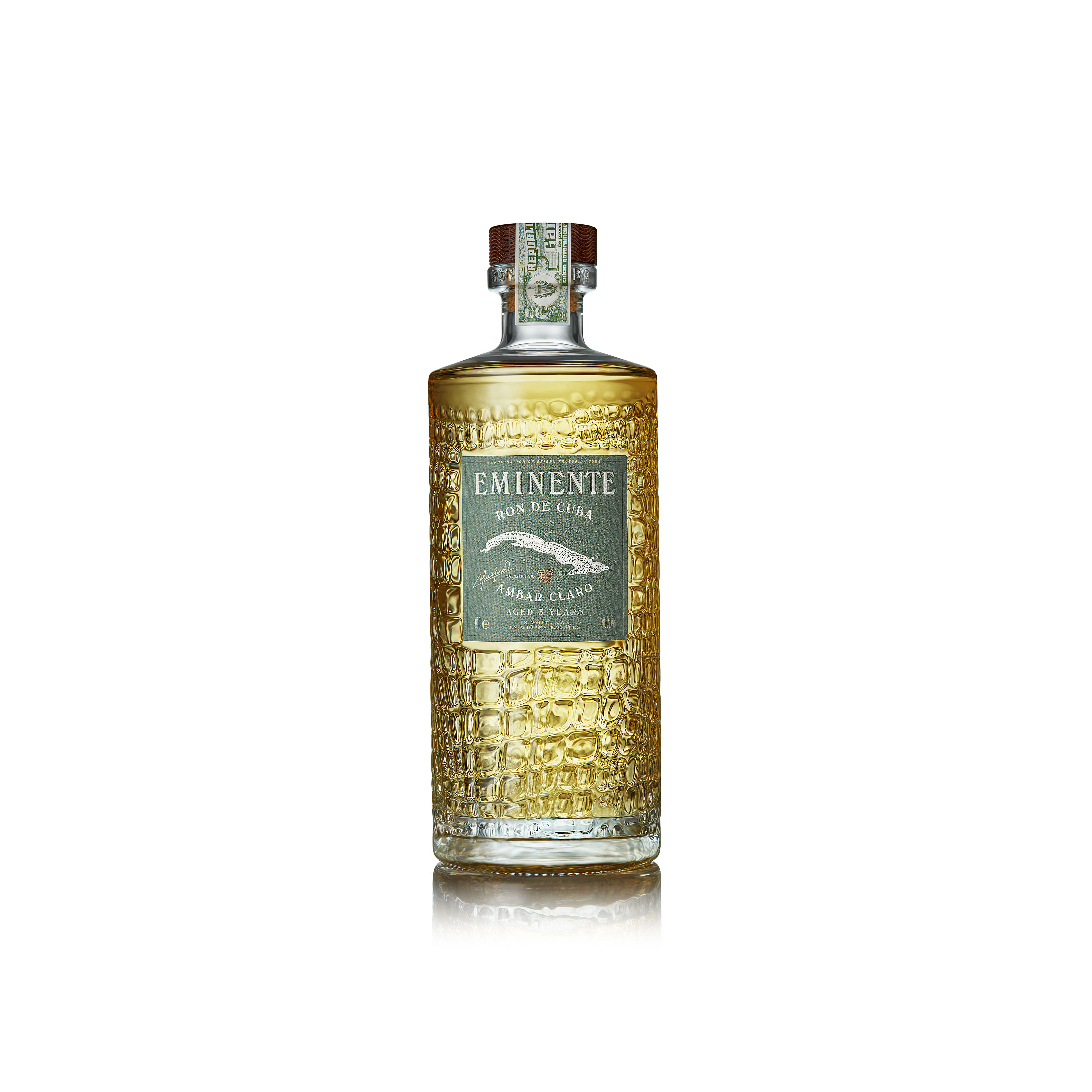 Eminente, Ambar Claro