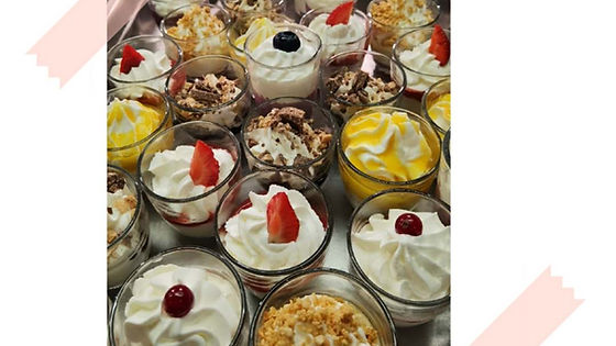 D.20 Verrrine de yaourt et de chantilly