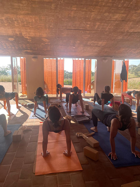 Yoga-teacher-lisboa.jpg