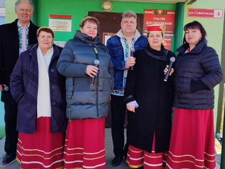 Семейный вокальный ансамбль Полянских.