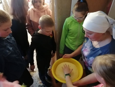 Майстар-клас па прыгатаванню велікодных булак.