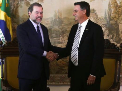 Bolsonaro parabeniza Toffoli por barrar canetada que beneficiaria Lula e outros milhares de presos