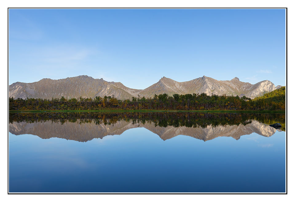 spiegelnder See Senja