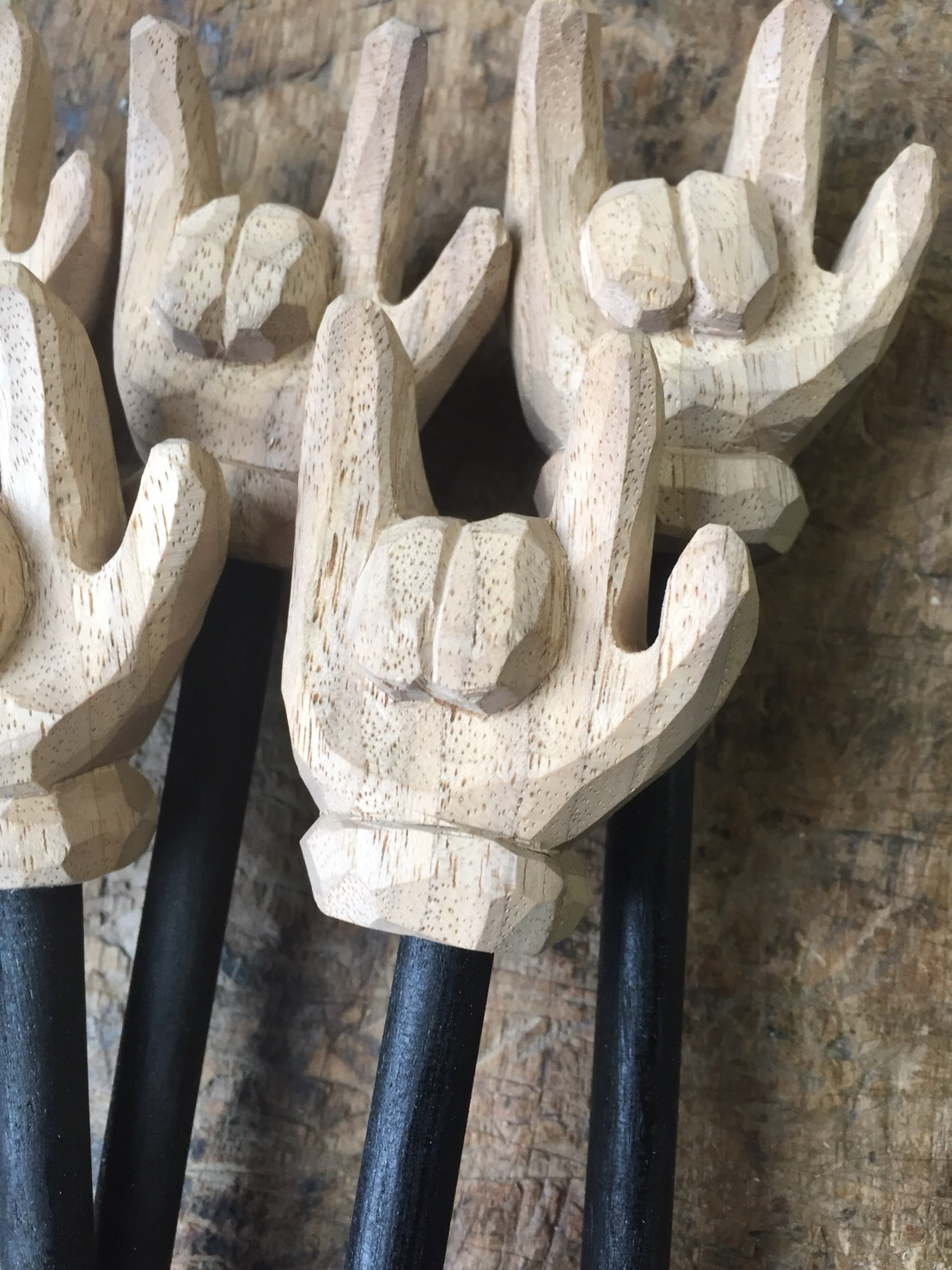 ILoveYou孫の手(手彫り)