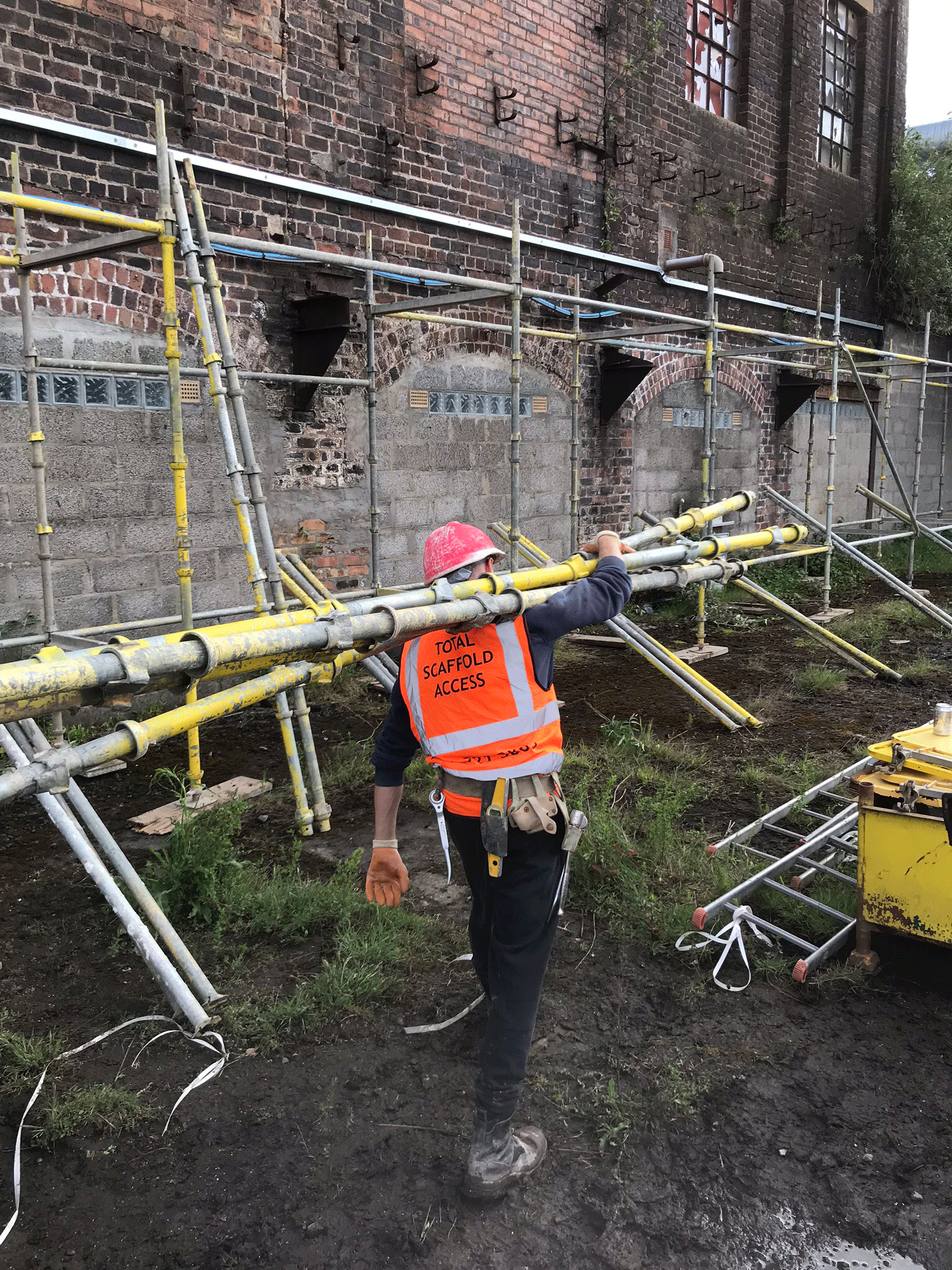 Scaffolder Working.gif