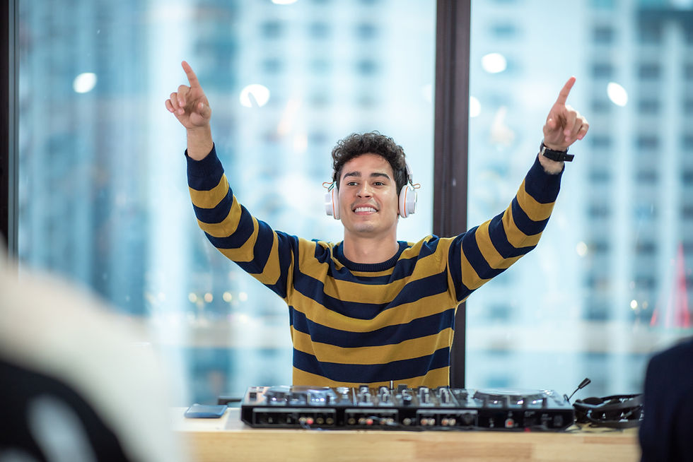 【DJ独学の限界】独学DJがぶつかる3つの壁と、突破への「最短ルート」