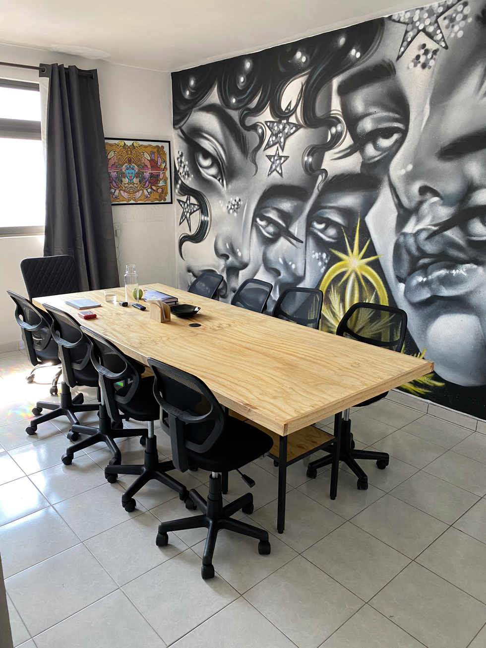 Escritorio en Pino y Acero