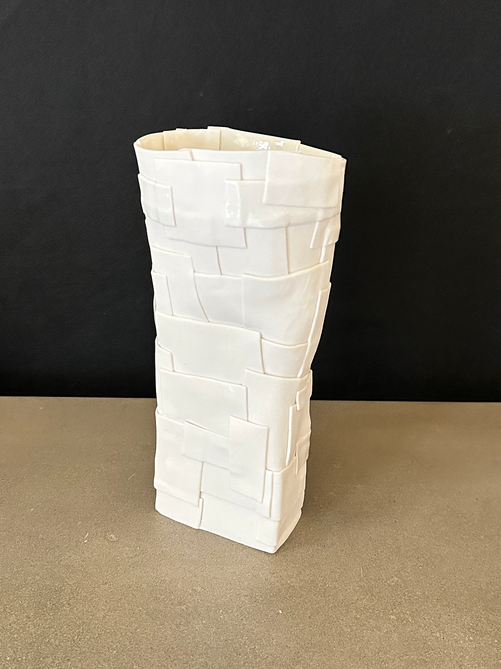 Thumbnail: Strips Vessel White
