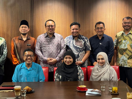 Kunjungan Mengadap YAM Puteri Raja Muda Perlis