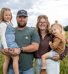 Aug13_FamilySession_ (8)_edited.jpg
