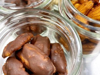 Healthy&Junk RAW SWEETS 「KABA」MORE NUTS もっとナッツを食べて良質な脂質を