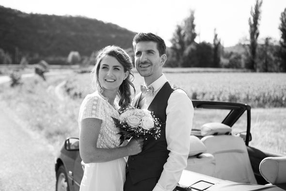 Photographe mariage Paris ile-de-france 2025 2026 noté 5 étoiles sur airbnb expériences, la mieux notée avec des avis vérifiés.