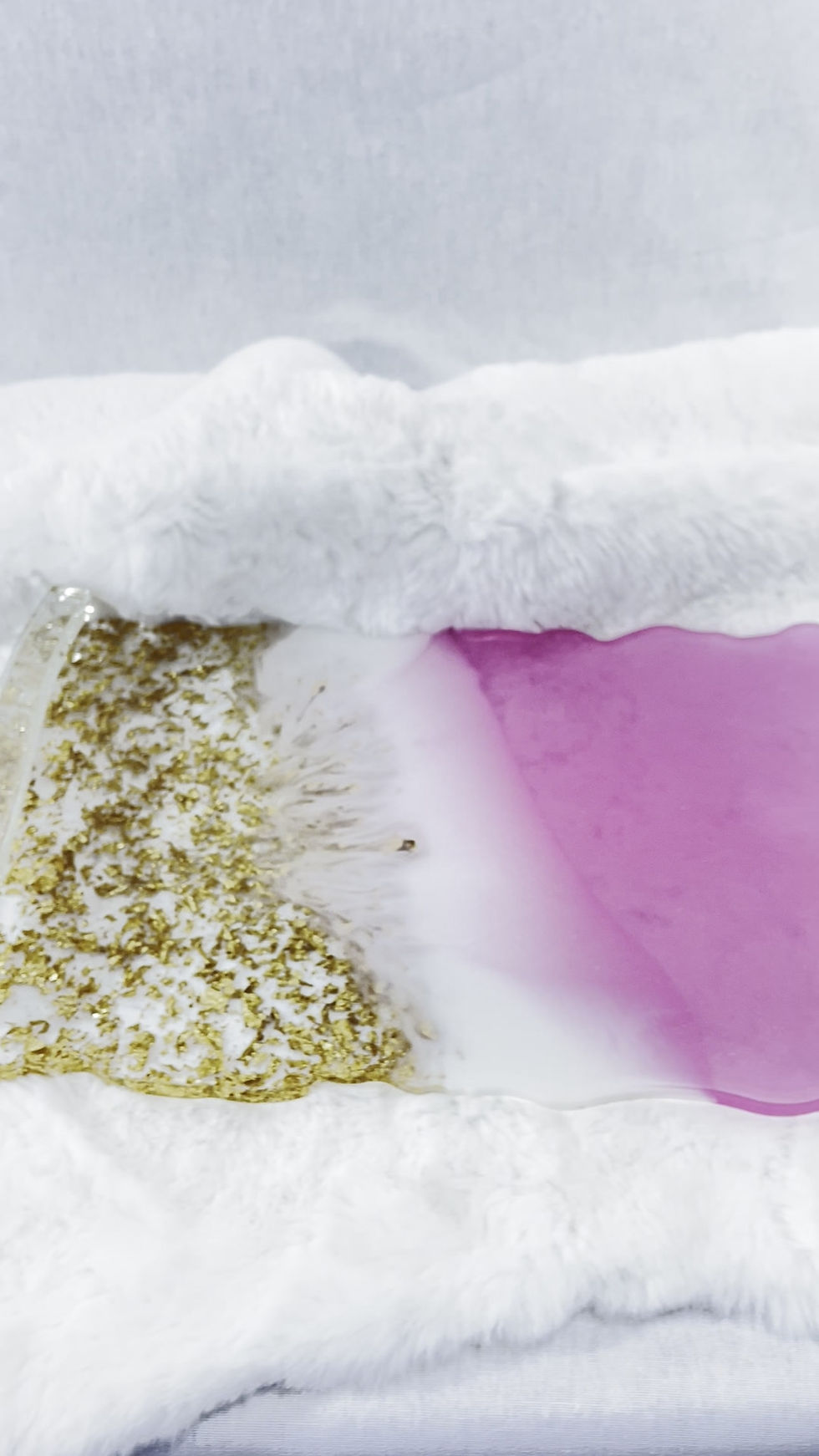 Thumbnail: Pink, Gold and white resin Tray with Coasters