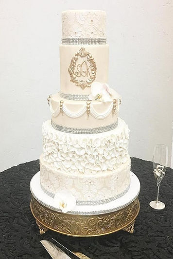 white-fondant-600x900.jpg