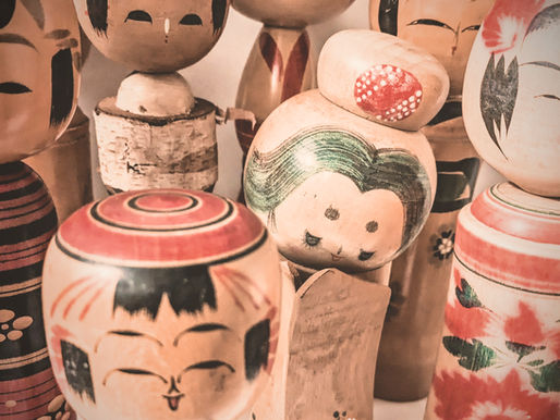 L'HISTOIRE DES POUPÉES KOKESHI