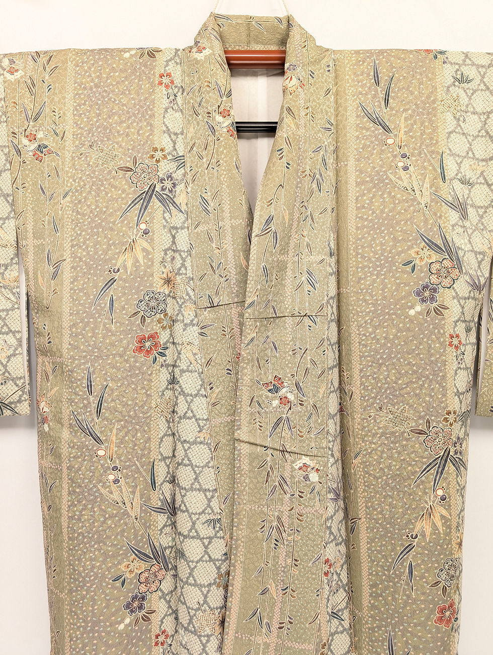 Miniature : Kimono Femme Vintage Japonais - Vert Sauge et Fleurs