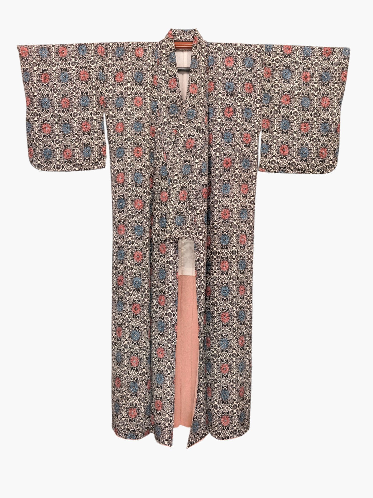 Kimono femme vintage motifs arabesques sarasa