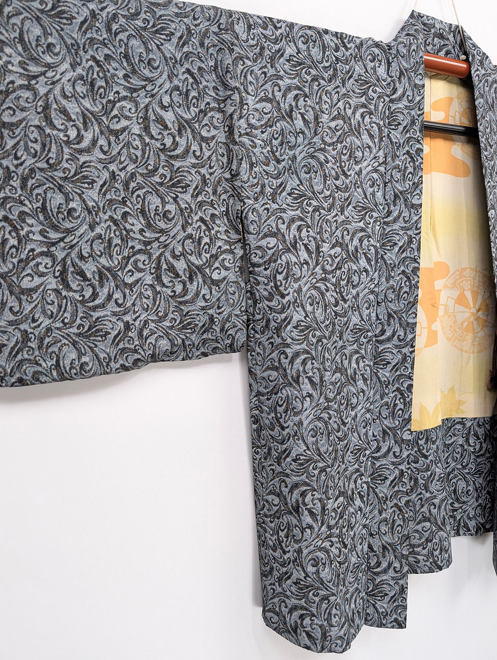 Miniature : Veste Haori Vintage Anthracite – Motif Volutes