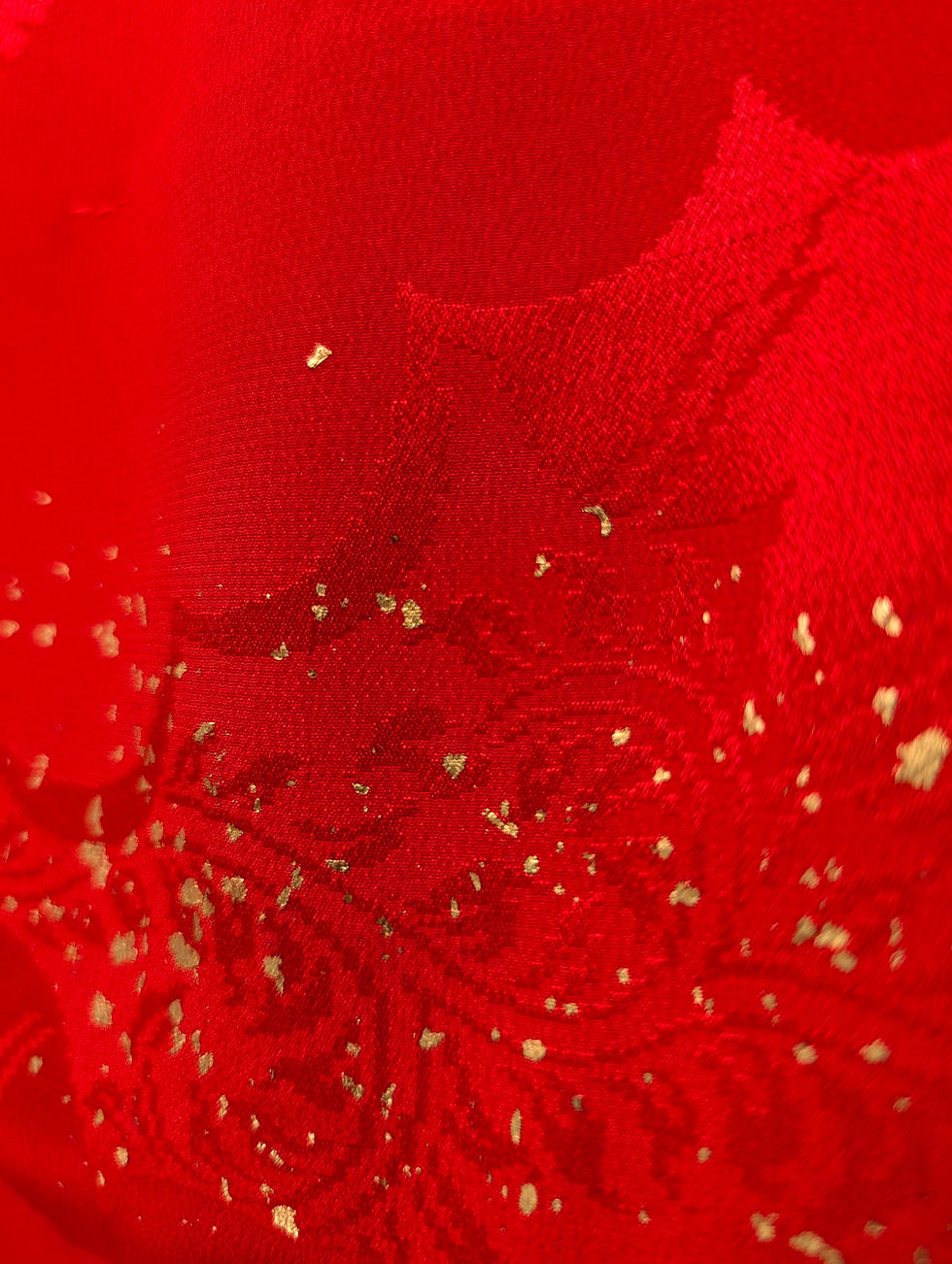 Miniature : Juban vintage soie rouge motifs grues feuille d'or