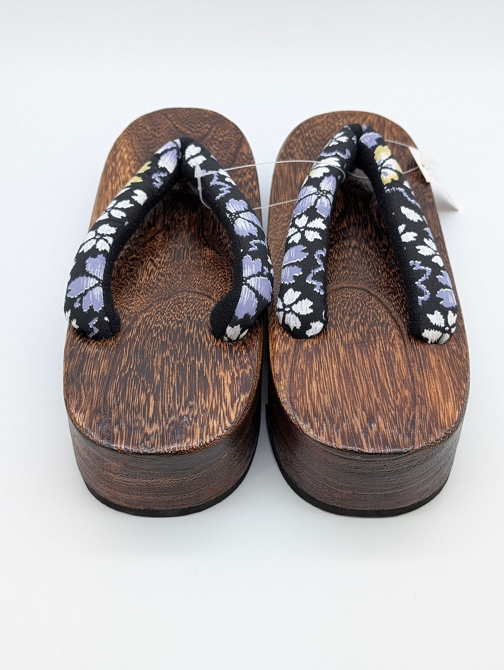 Miniature : Geta Japonaises Neuves en Bois de Paulownia - Motif Floral