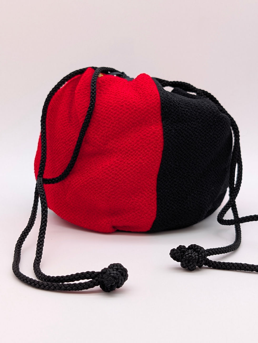Miniature : Petit Sac Bourse Kinchaku Vintage - Crêpe Rouge & Noir