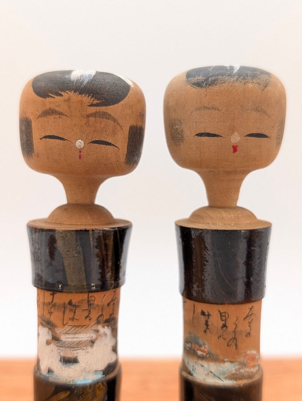 Miniature : Paire de poupées Kokeshi vintage - Souvenir onsen 13 cm