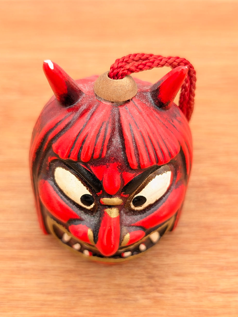 Miniature : Clochette Japonaise Namahage Akita Rouge Vintage Terre Cuite 6cm